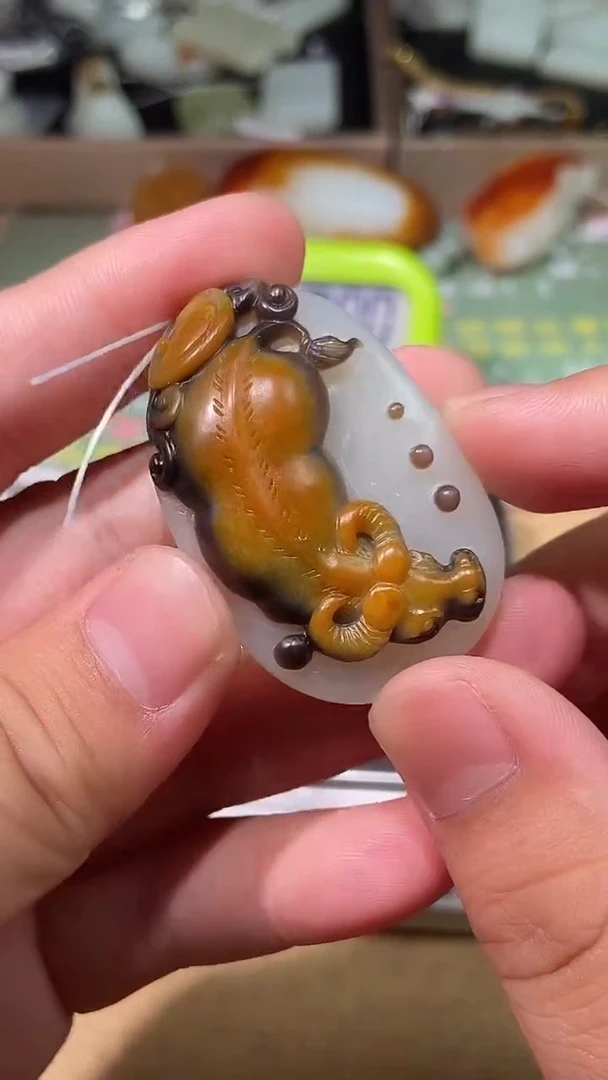 颈饰未镶嵌和田玉鱼****术多样性拍一发一