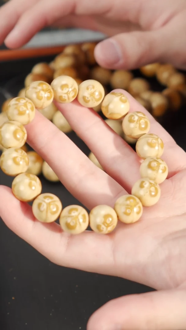 【闪购商品】紫金鼠手串熊猫光珠14