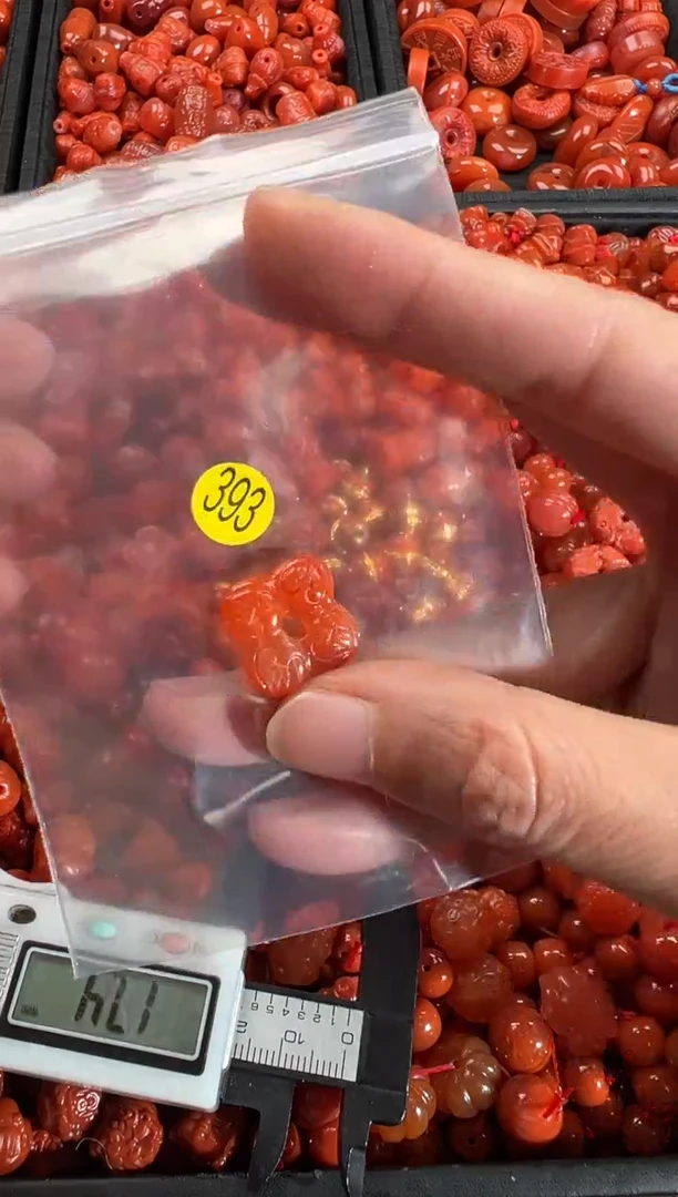 【闪购商品】南红玛瑙颈饰未镶嵌1