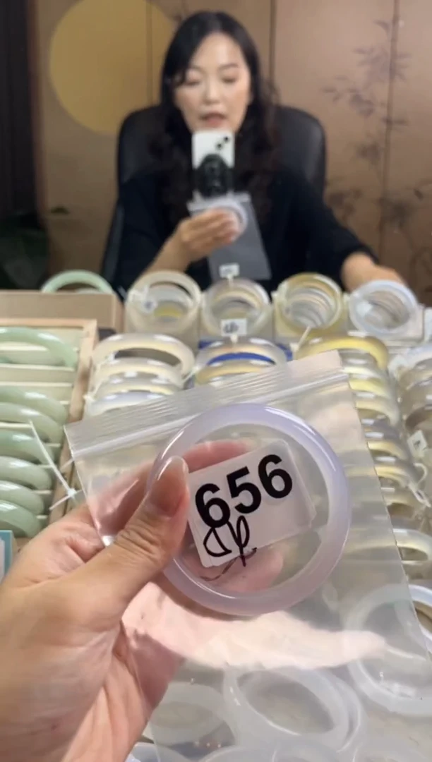 手镯玛瑙/玉髓未镶嵌656