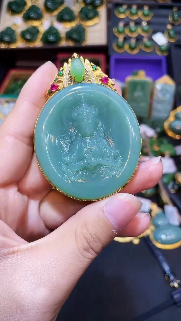 和田玉18K金镶嵌吊坠(赠链)53MM 多样性发一