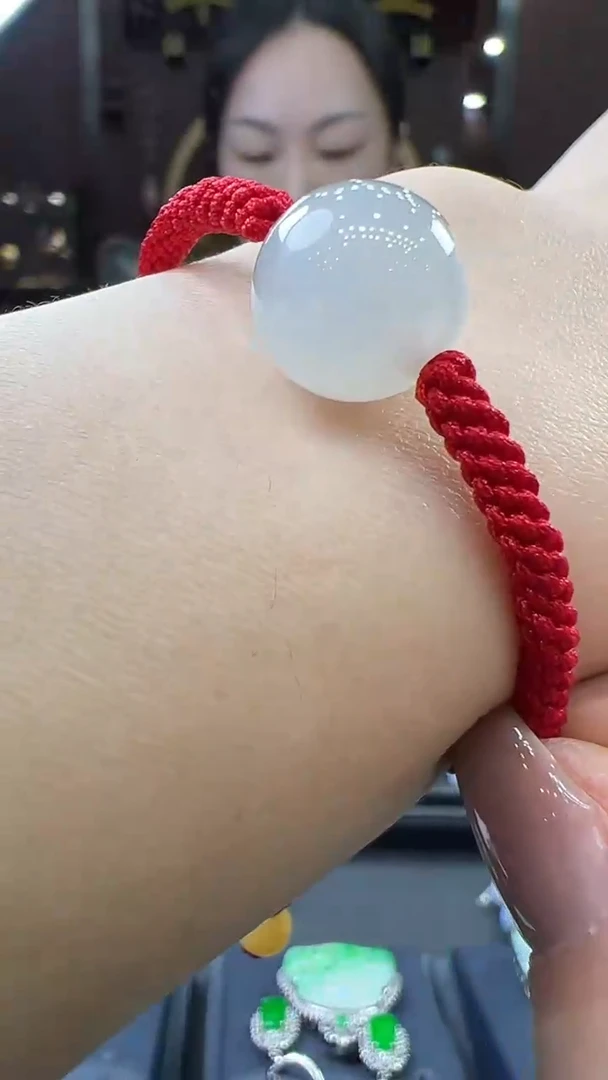 【闪购商品】翡翠挂件未镶嵌手绳 有矿点