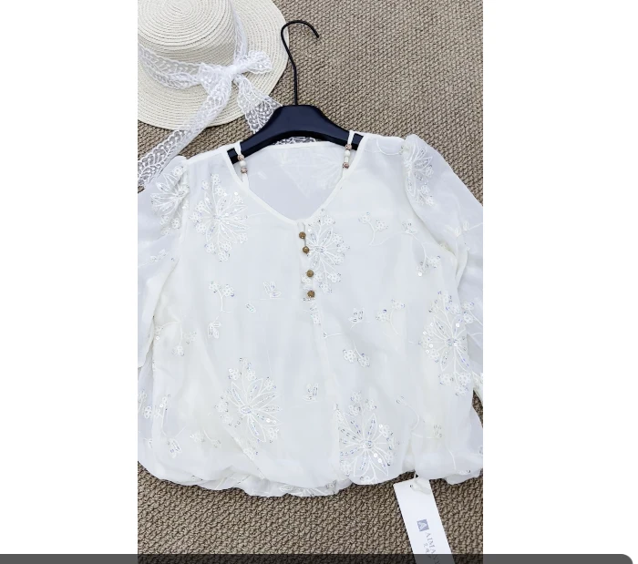 重工亮片刺绣小衫女夏季百搭
