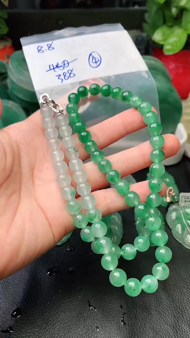 定制石英质玉（非洲翠）项链8.8mm