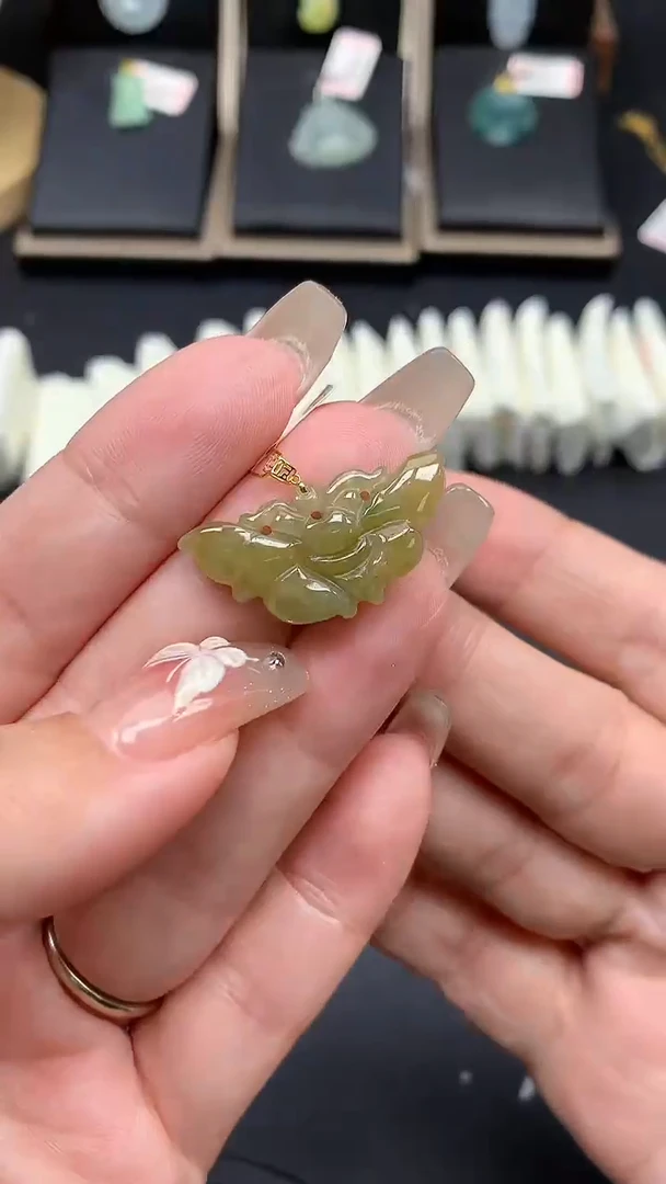 【闪购商品】翡翠吊坠(不含链)18K金镶嵌MS151246