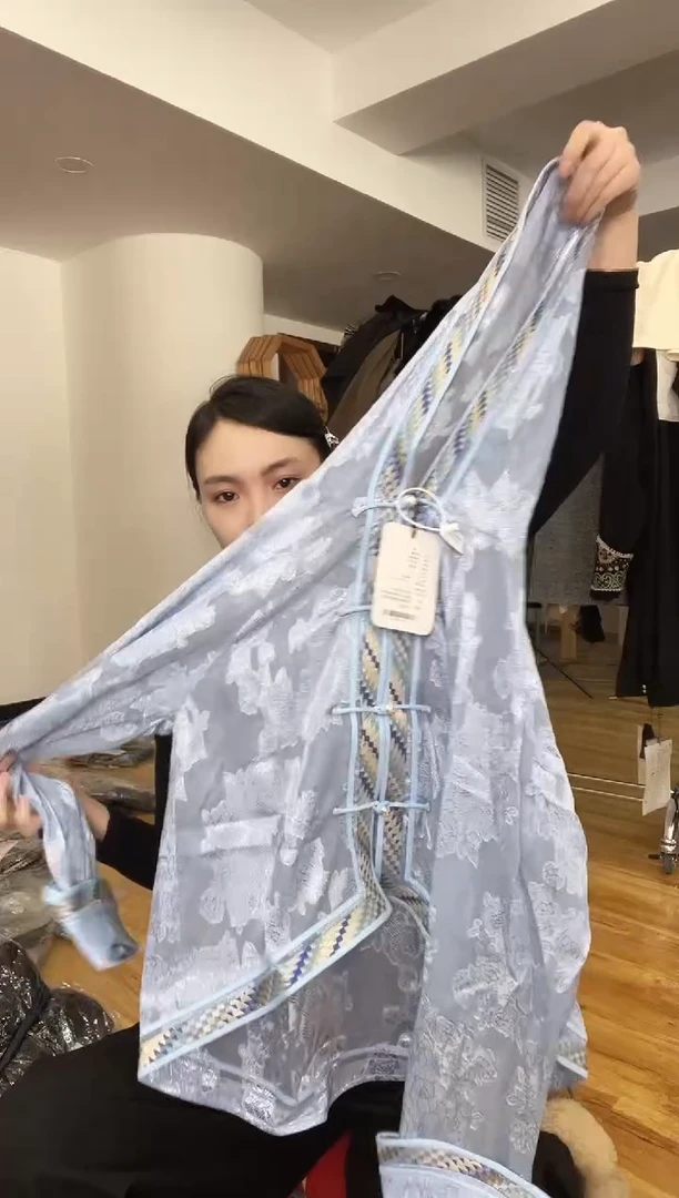 L码        130斤  防晒