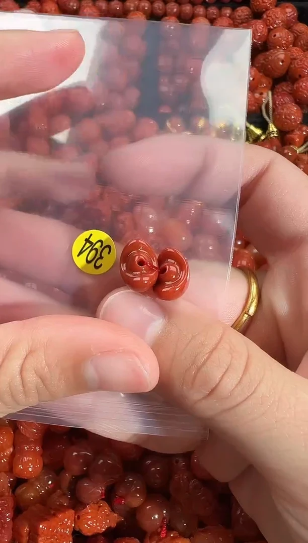 颈饰未镶嵌南红玛瑙1