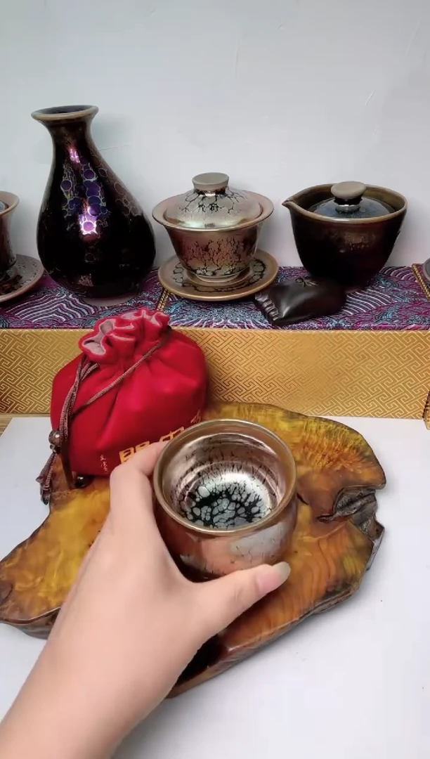 茶盏金浮雕手握，闪购前已告知微瑕，付款表示已知晓