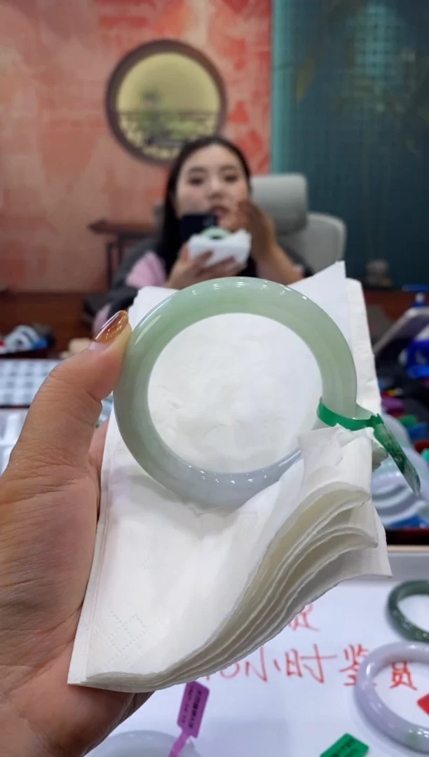 未镶嵌手镯翡翠多人00013679