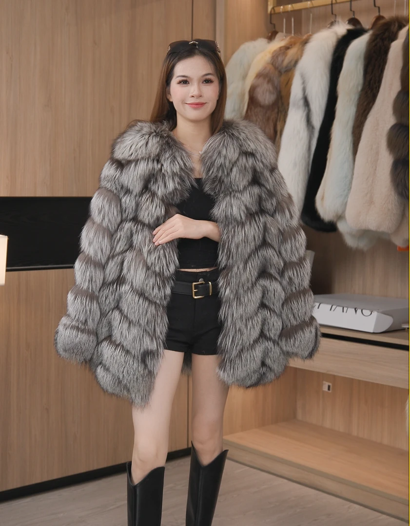 2025新款稀有进口银狐狸毛中长款皮草外套女隔断大牌