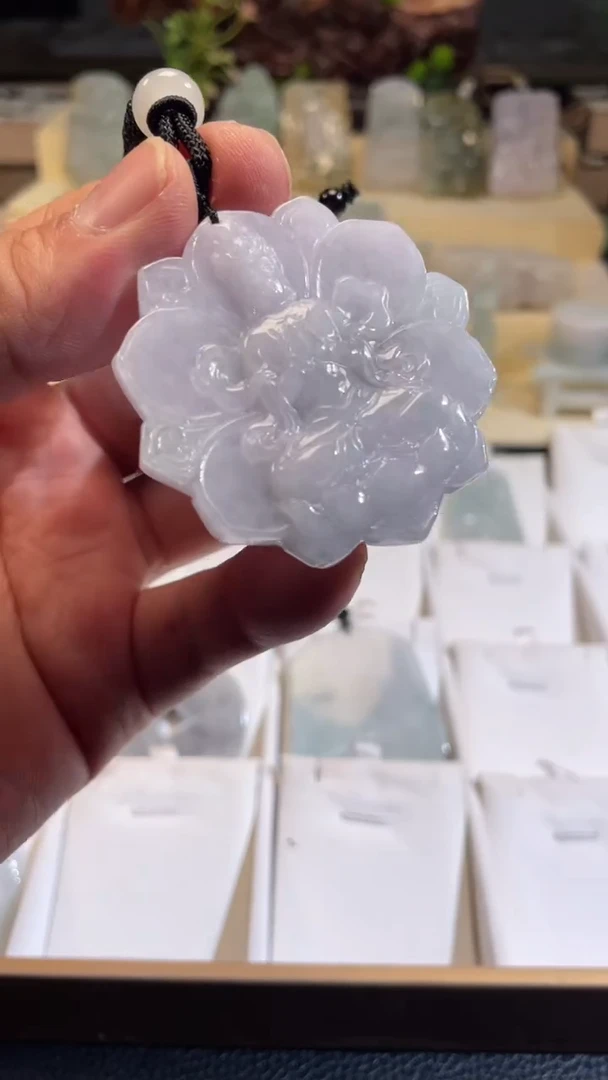 翡翠未镶嵌颈饰7/25/214