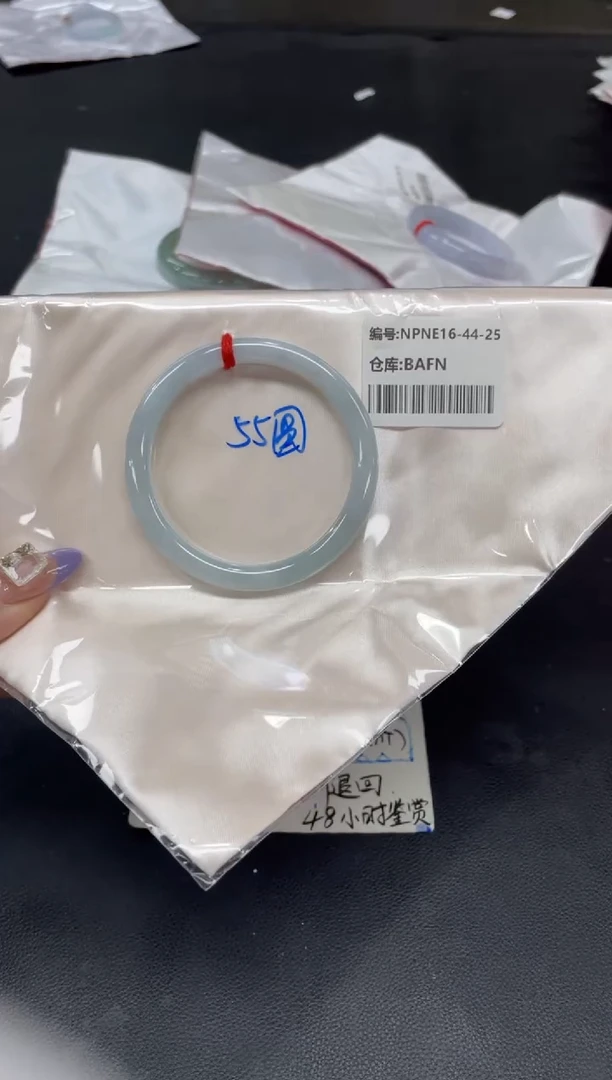 未镶嵌手镯翡翠翡翠手镯
