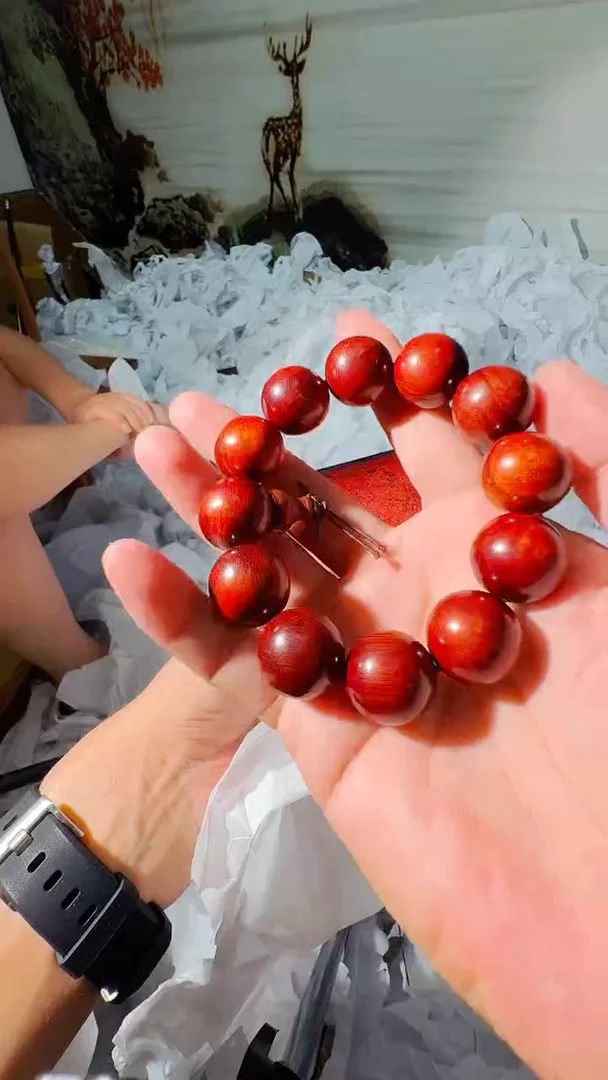 非洲檀香无事牌1