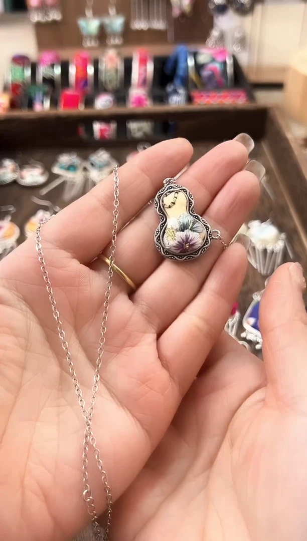 【闪购商品】织绣民族风老绣饰品566