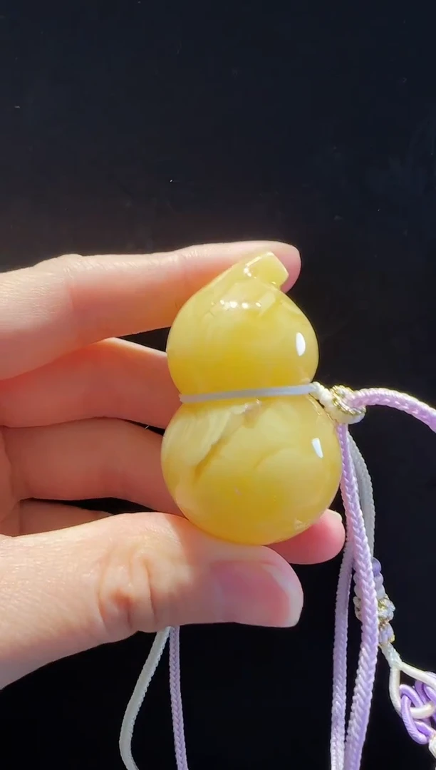 蜜蜡颈饰未镶嵌葫芦吊坠
