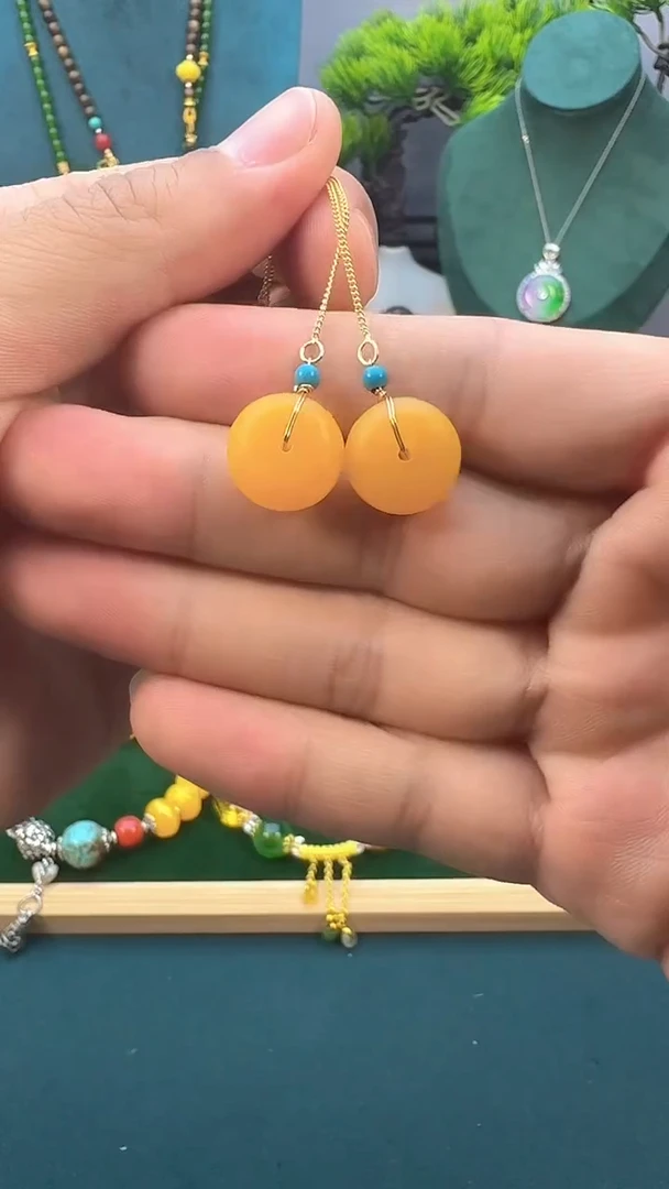 14K金镶嵌蜜蜡耳饰E46