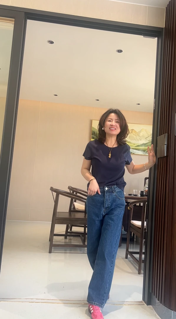 【精梳棉】25年卡戴珊风修身不紧身正肩短袖纯色打底衫女士夏季