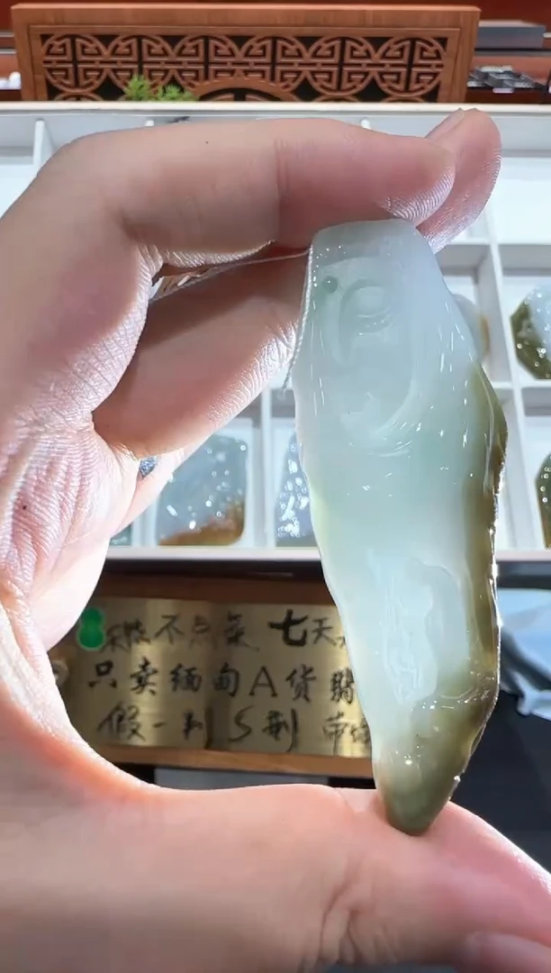 翡翠挂件未镶嵌A货翡翠孤品国雕谢林工