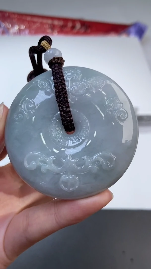 未镶嵌挂件翡翠372963      多人  多样性发一件