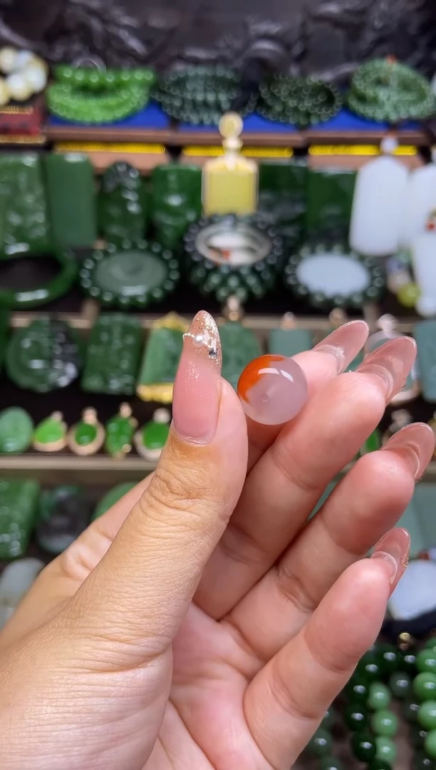 颈饰未镶嵌南红玛瑙斋*?单珠