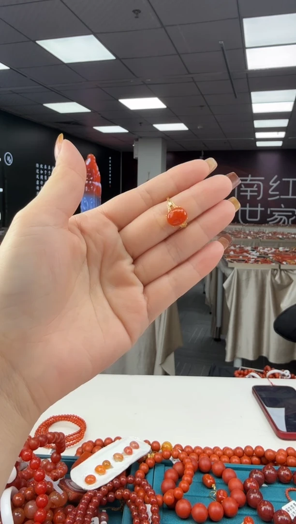 未镶嵌珠串南红玛瑙多样发其一/2507320188