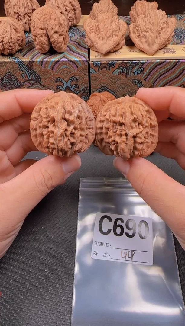 吊坠文玩核桃44秦皇楼690