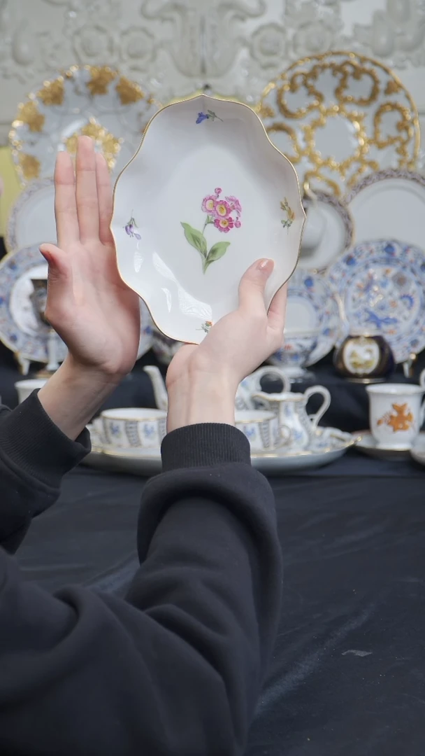 骨瓷婷婷中古器物如图所示34