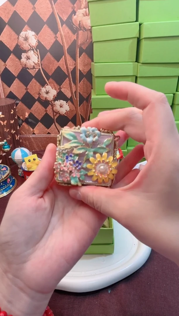 锌合金珐琅首饰盒默认微瑕拆盒不退介意勿拍～～～～！！！紫花盒