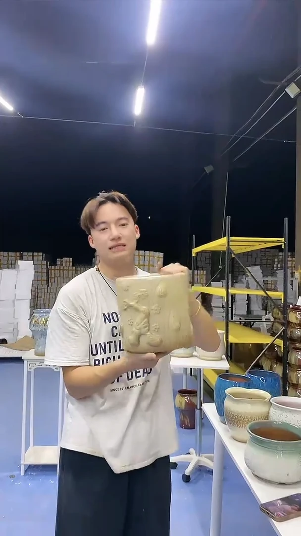 宜兴紫砂粗陶花盆