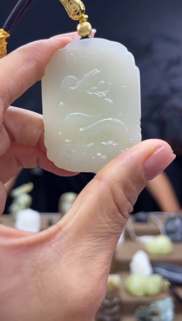 颈饰未镶嵌和田玉1
