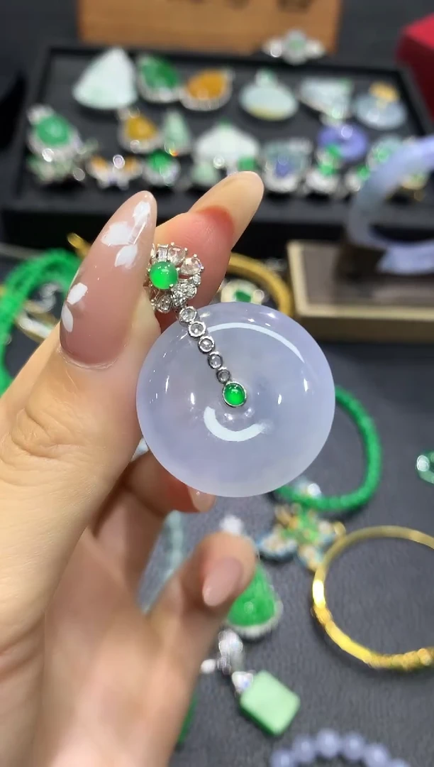 吊坠(不含链)18K金镶嵌翡翠50吊坠不含链