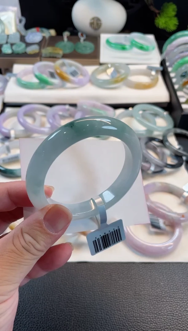 未镶嵌手镯翡翠8号 59.5正圈 有瑕