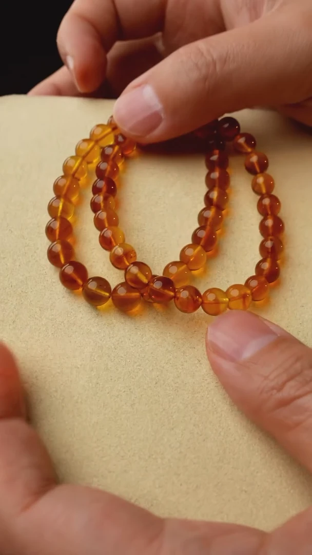 【闪购商品】琥珀裸石未镶嵌7+灵草珀手串
