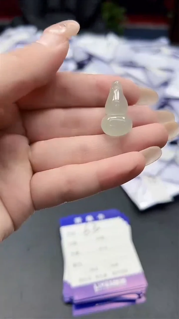 翡翠未镶嵌颈饰高端甄选吊坠（一物一图）63