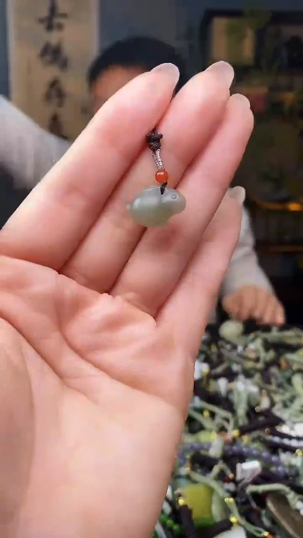 颈饰未镶嵌和田玉多样性发货，拍一发一