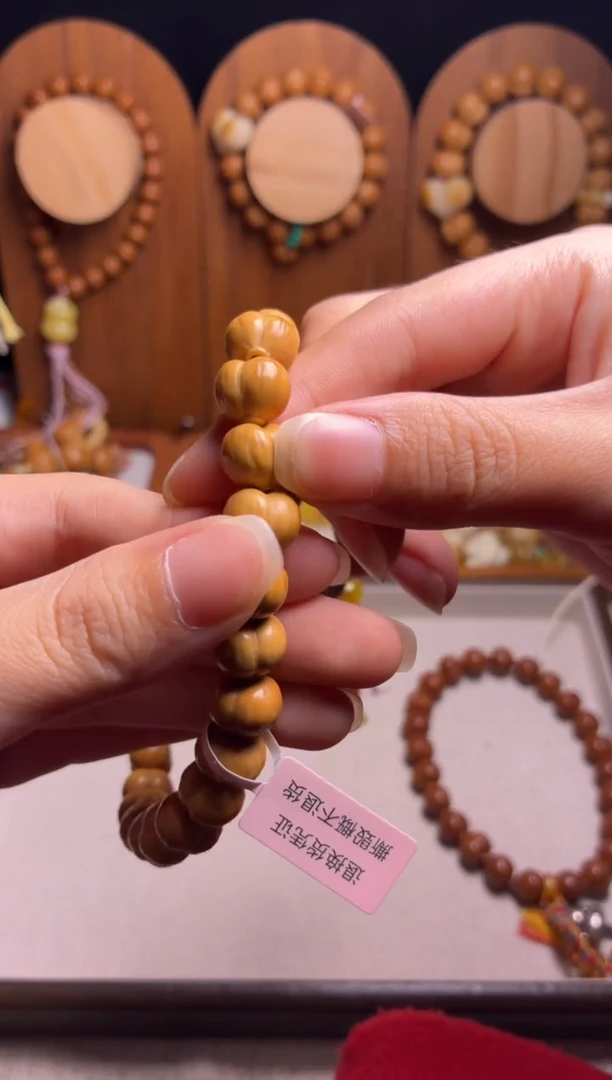 手串猴头核桃˘****˘全品小馒头叮当猫流苏手持