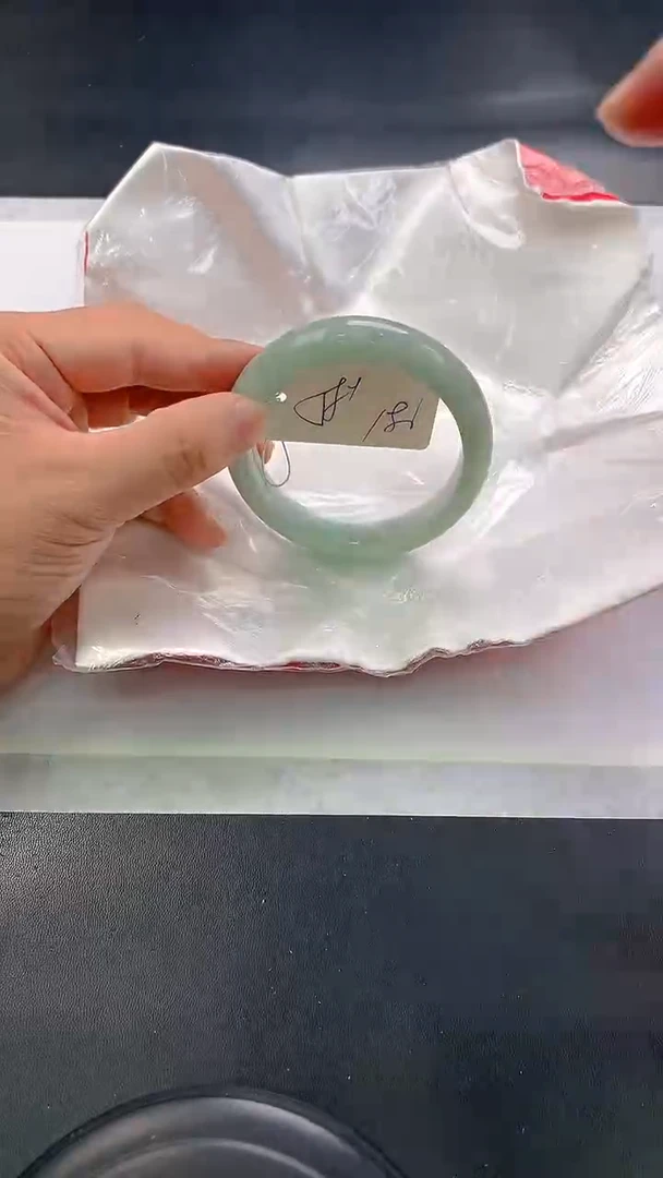 未镶嵌手镯翡翠180