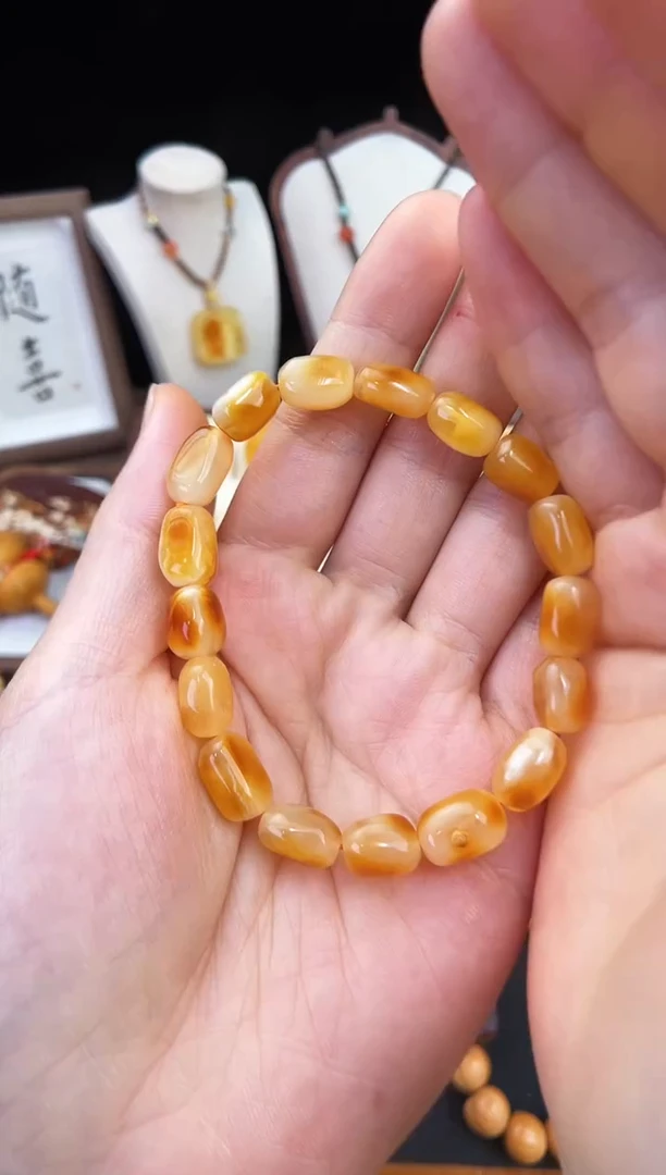 琥珀未镶嵌珠宝奇石柒月
