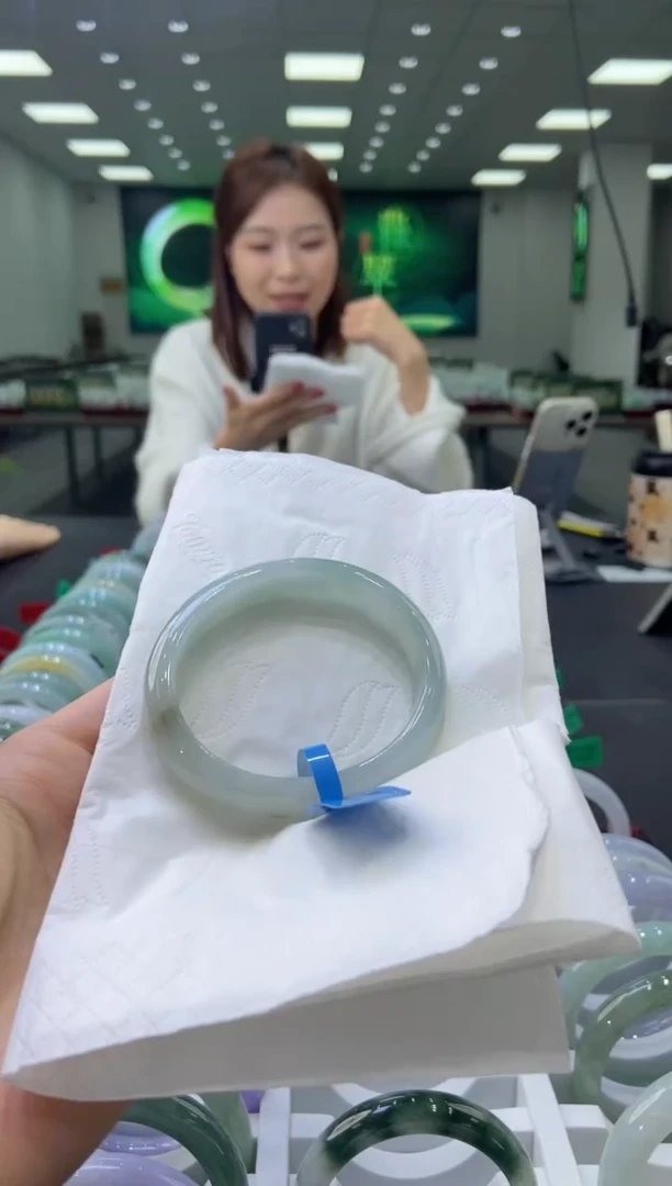 未镶嵌手镯翡翠0058196