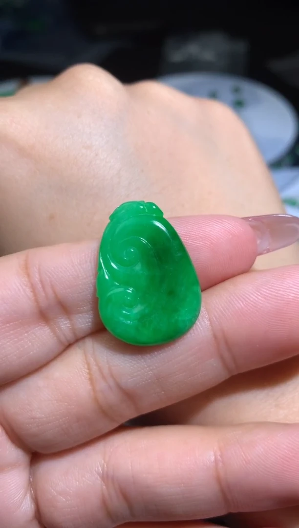 定制翡翠未镶嵌毛货