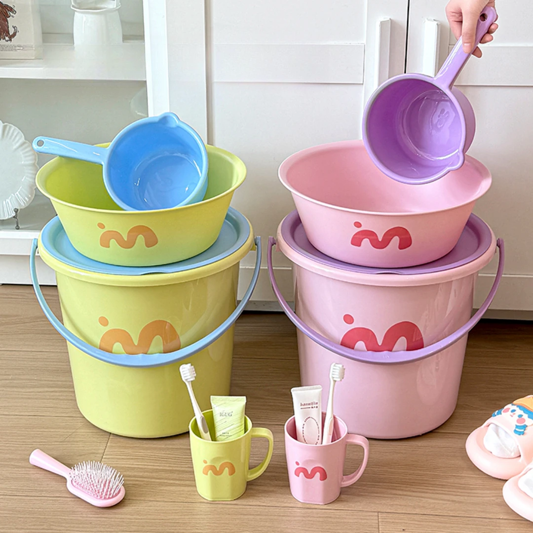 高中生塑料小水桶宿舍洗澡家用加厚洗车桶手提耐用钓鱼桶家用桶盆