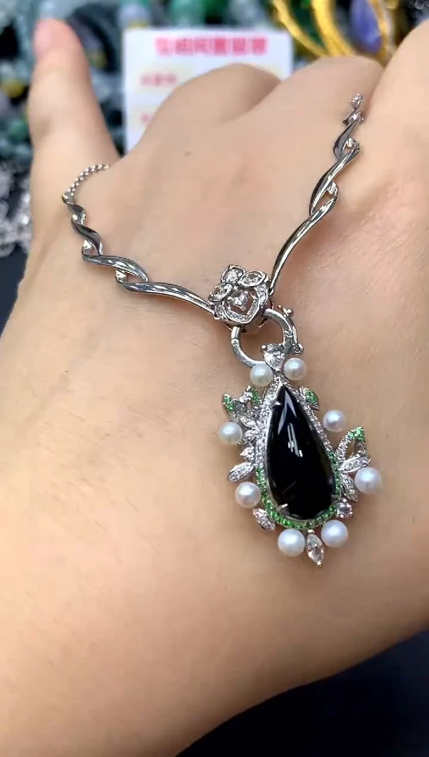 颈饰18K金镶嵌翡翠378-中国好珍宝