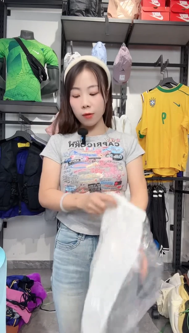 1118   编码 瑕疵款直播间过款为准 尺码