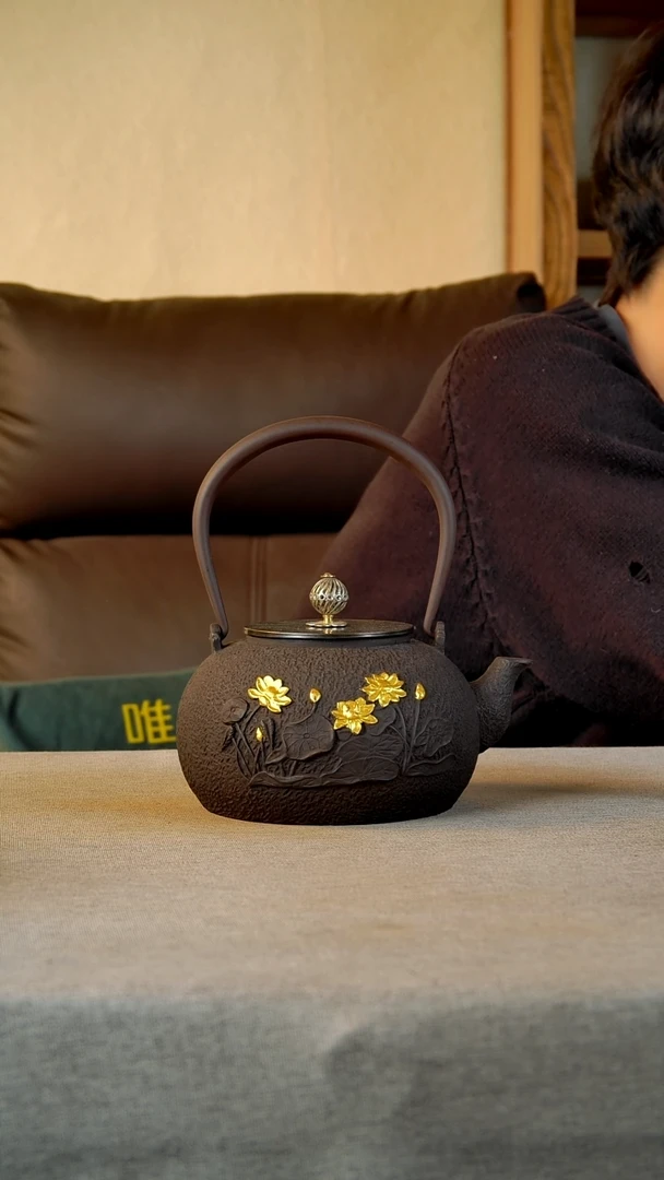 描金荷花手工壶活动款