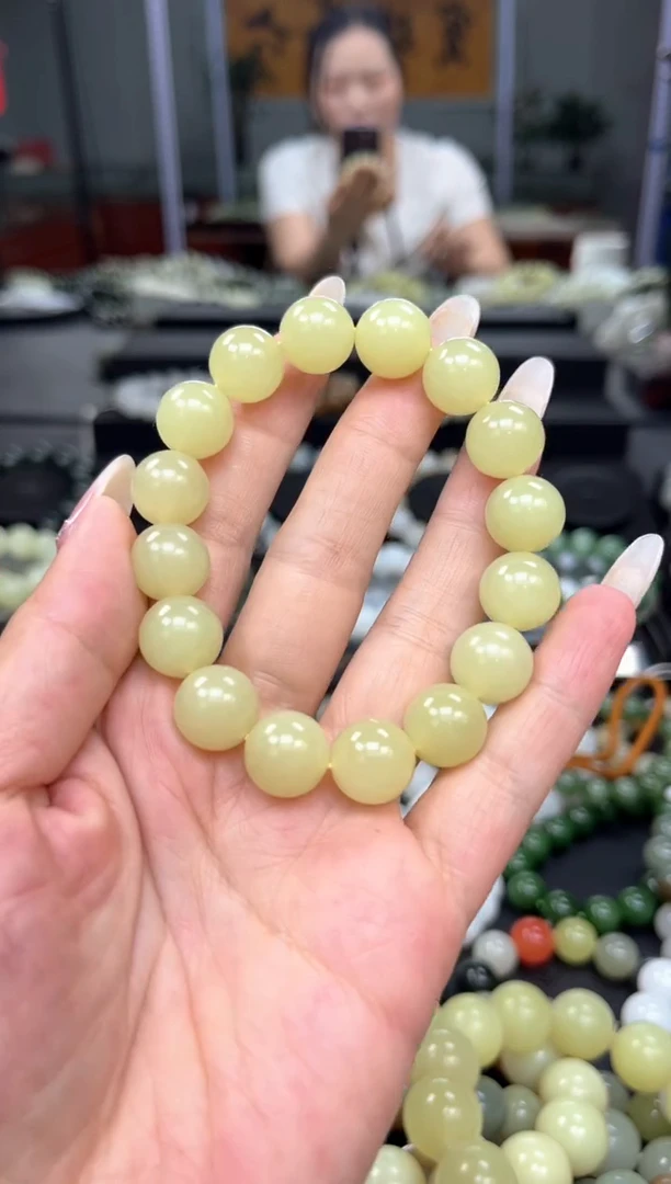 手串未镶嵌和田玉鸡油黄卡13