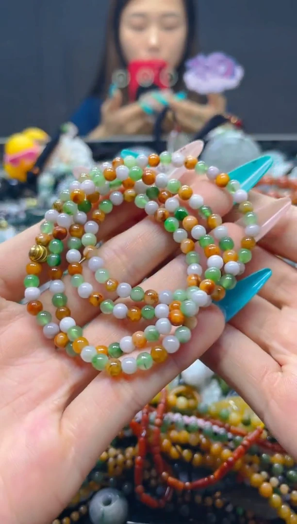 翡翠未镶嵌颈饰4MM/D/翡翠A货，一件也是批发价