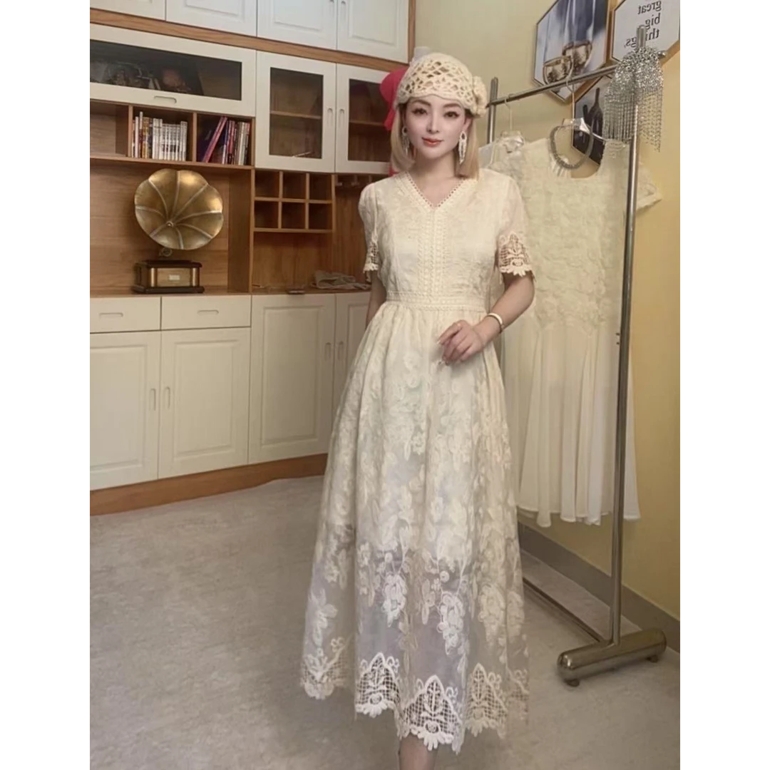 【玛莲娜MLN】轻奢法式高级感 时尚洋气 优雅刺绣连衣裙-8001