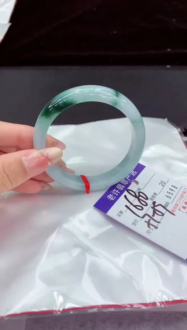 翡翠手镯未镶嵌1111111111