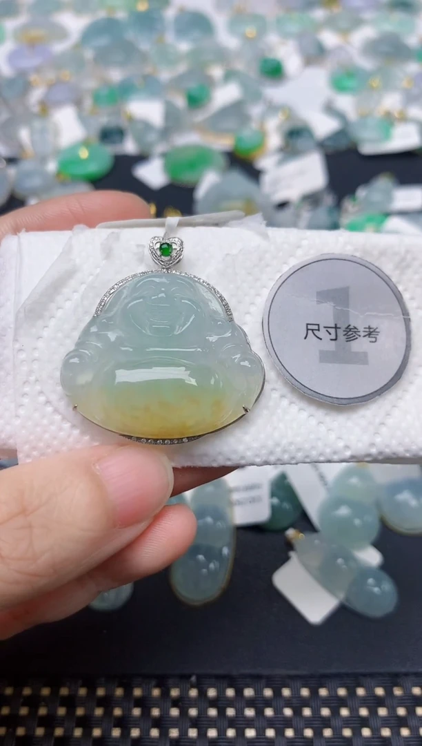 颈饰18K金镶嵌翡翠天然缅甸A货翡翠