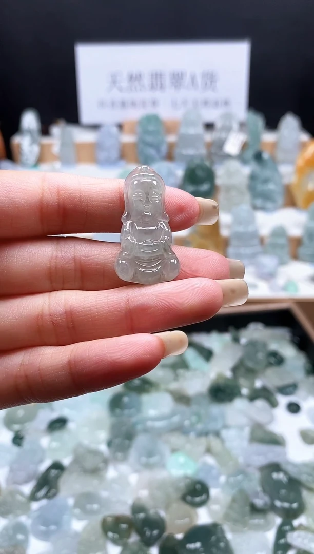 翡翠未镶嵌吊坠(不含链)33宝宝佛
